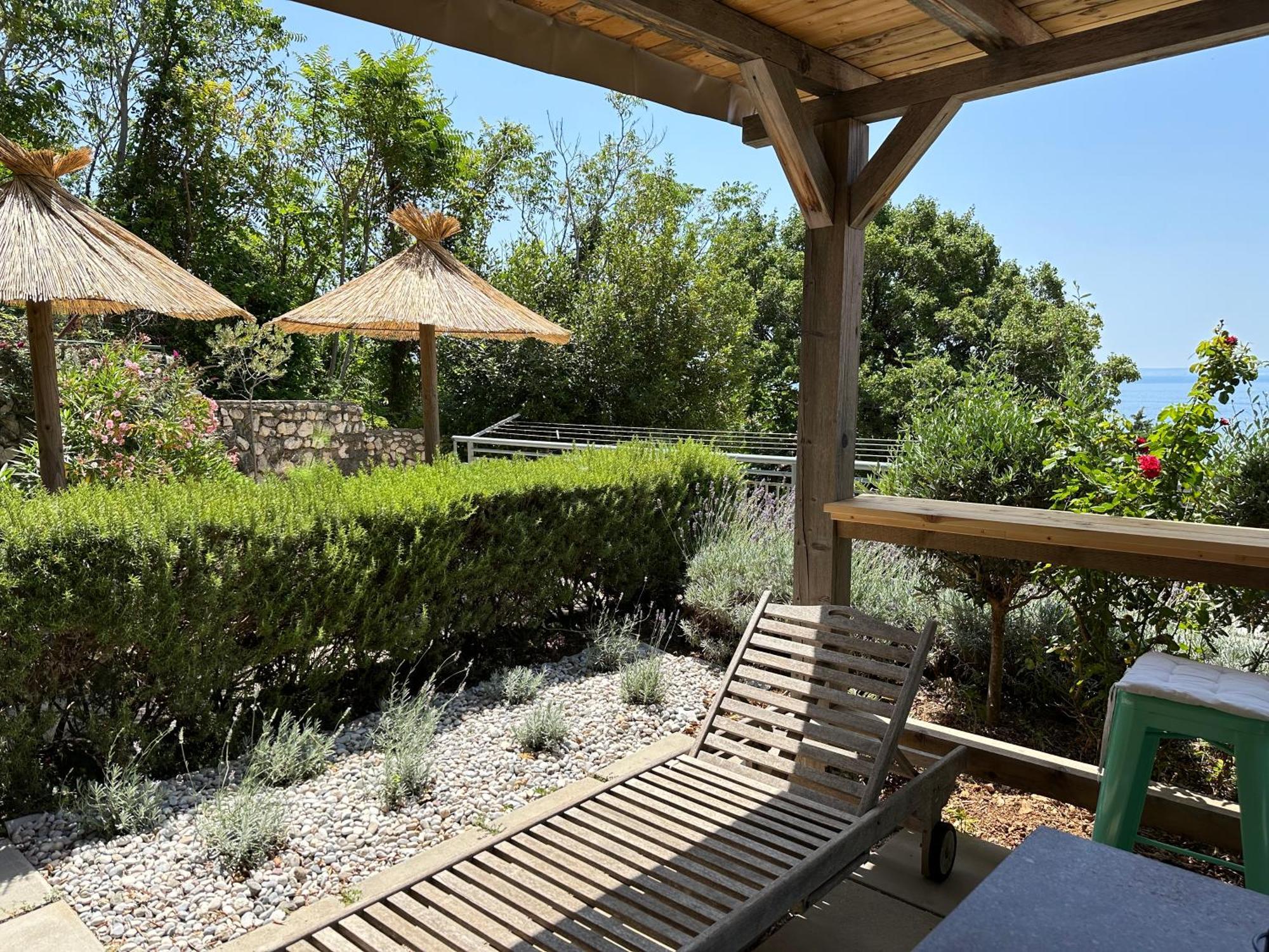 Sunshine Residence Stara Baška Стая снимка