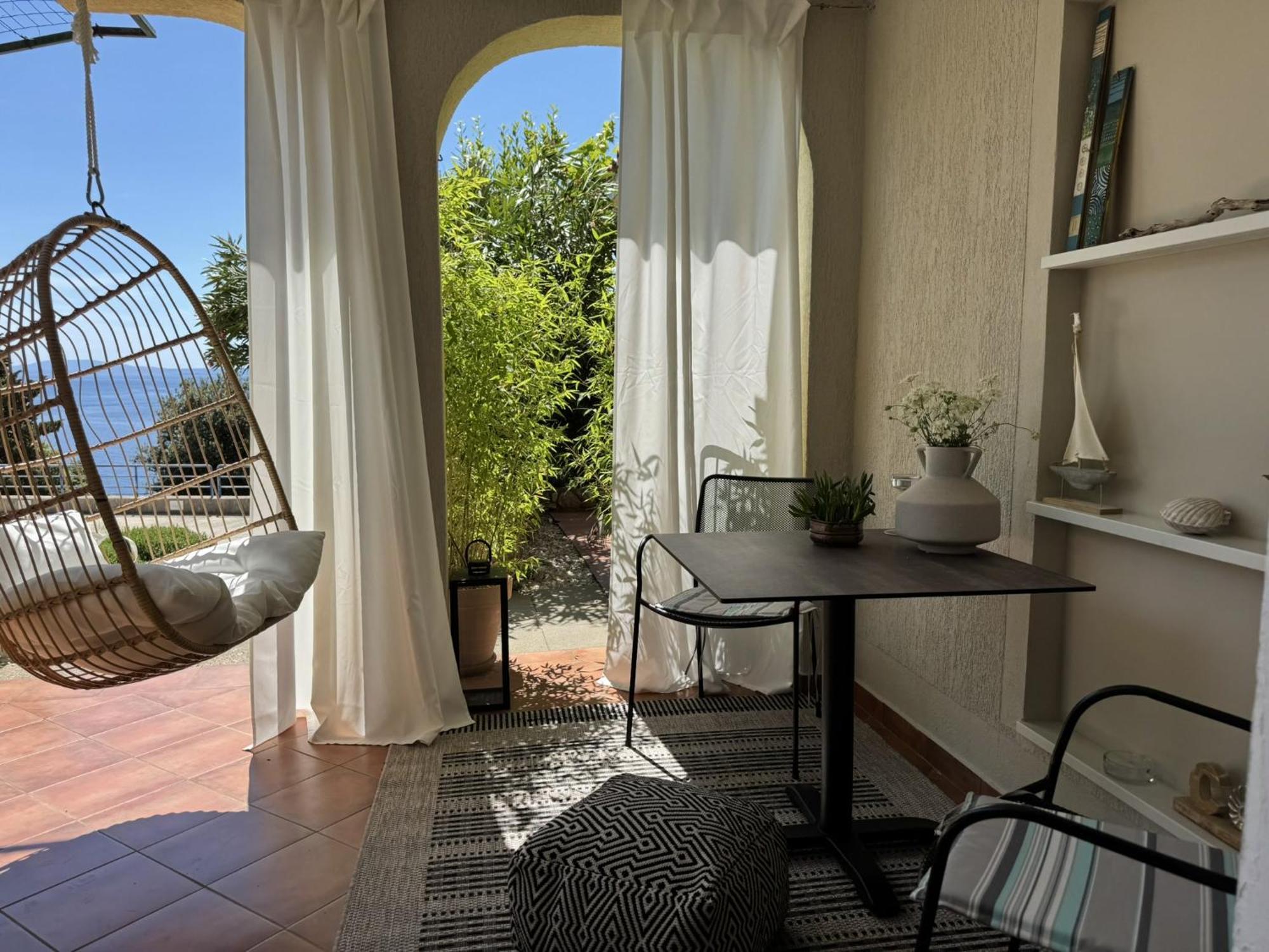 Sunshine Residence Stara Baška Стая снимка